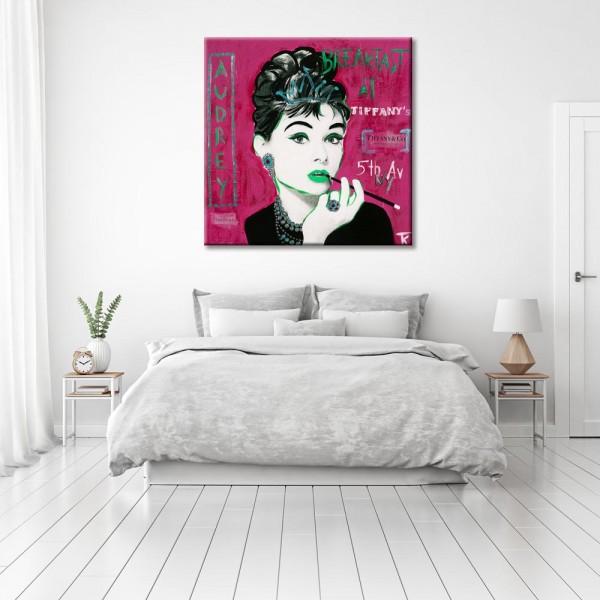 Kathrin Thiede Audrey Hepburn pink Collage Bild auf Leinwand